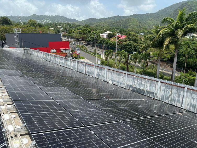 Installation panneaux solaires Corse, France et DOM-TOM